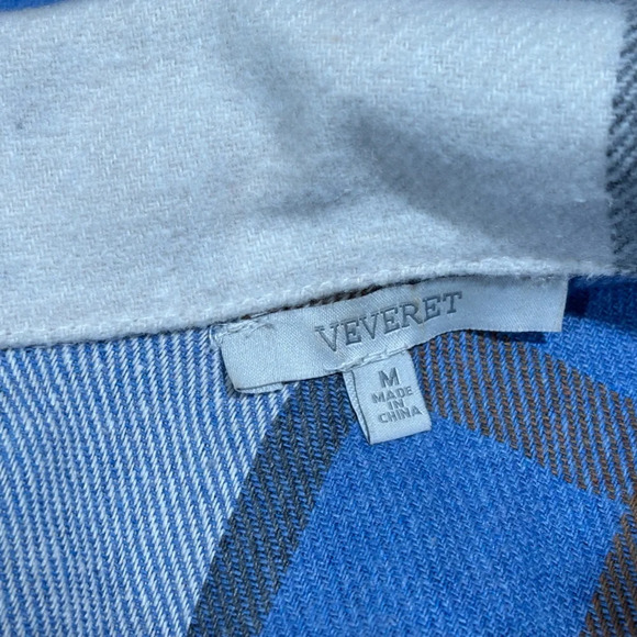 Veveret Plaid Shacket - Picture 4 of 4